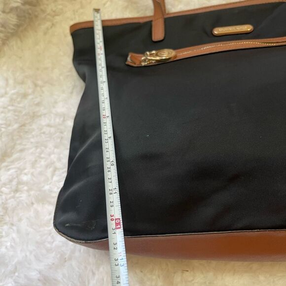 Michael Kors Kempton Nylon Black with Brown Leather traps Tote Bag . - Picture 9 of 16